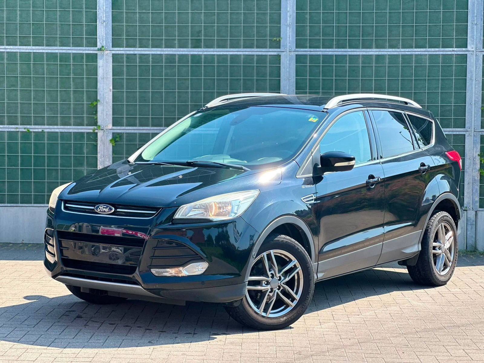 Ford Kuga 1.6 essence, Autos, Ford, Euro 5, Achat, 4 portes, Entreprise