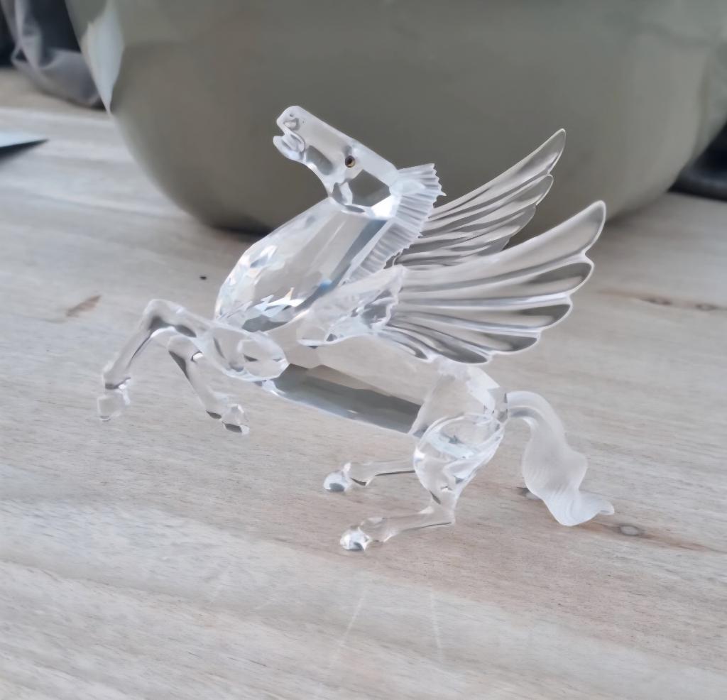 Swarovski jaarstuk Pegaso, Verzamelen, Swarovski, Ophalen of Verzenden, Zo goed als nieuw, Figuurtje