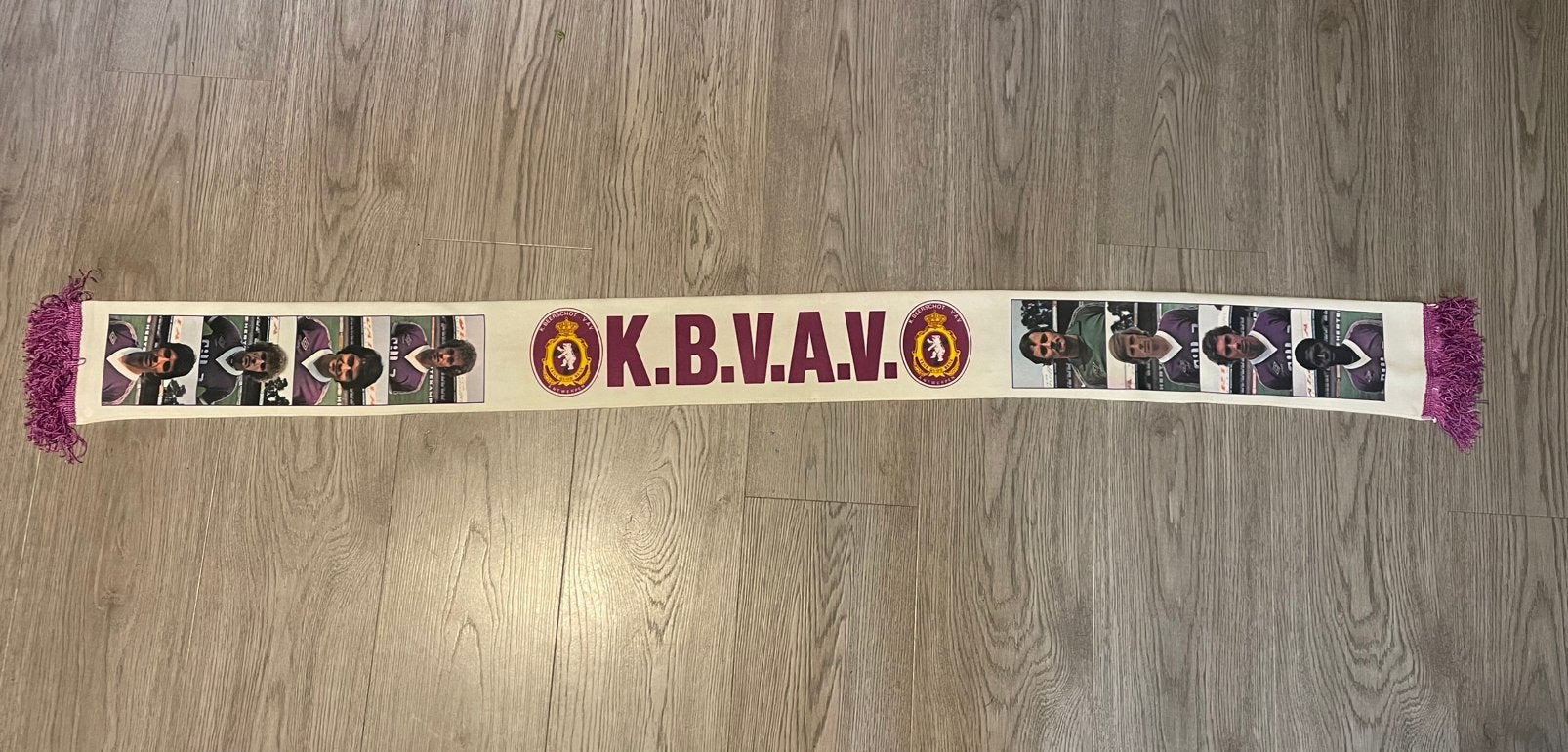 Vintage voetbalsjaal beerschot met spelersfoto’s, Ophalen of Verzenden