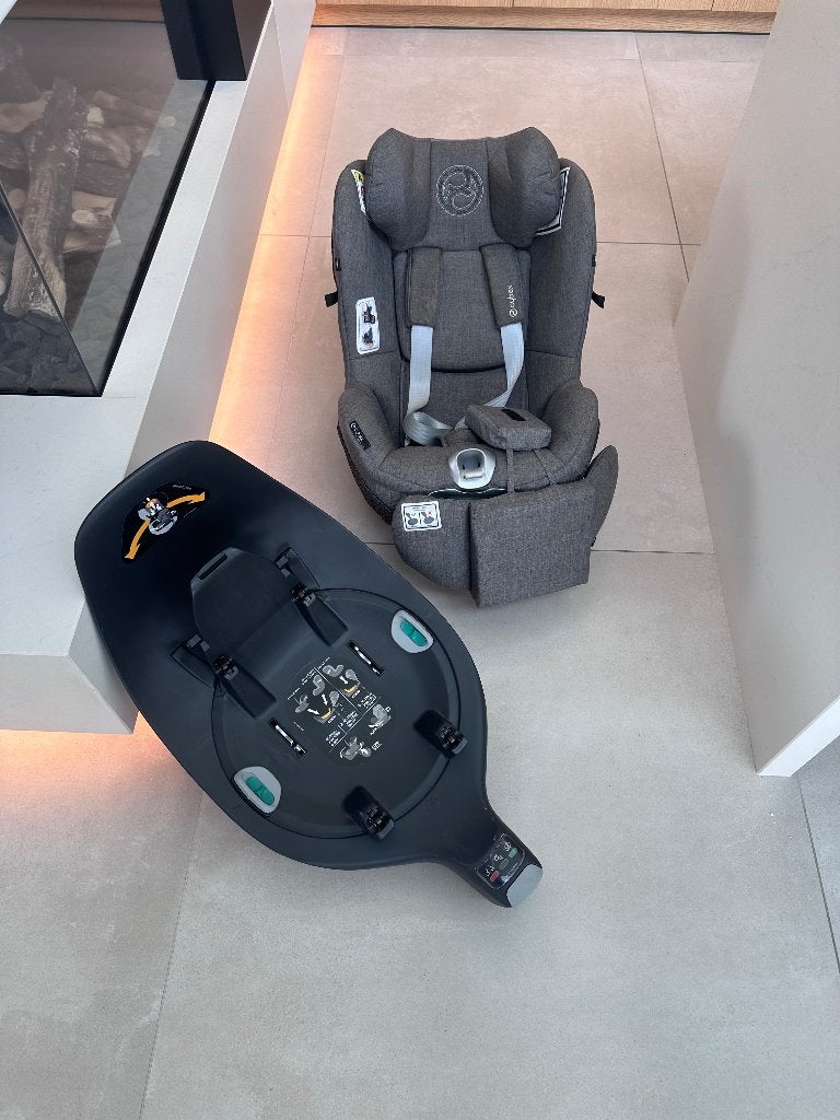 Cybex autostoel en Isofix base, Autres marques, 0 à 18 kg, Enlèvement, Utilisé