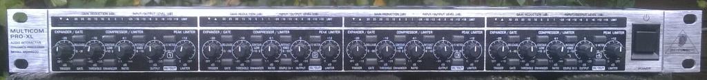 Compressor-limiter, 4-voudig Behringer MDX4600, Muziek en Instrumenten, Ophalen of Verzenden, Gebruikt, Compressor