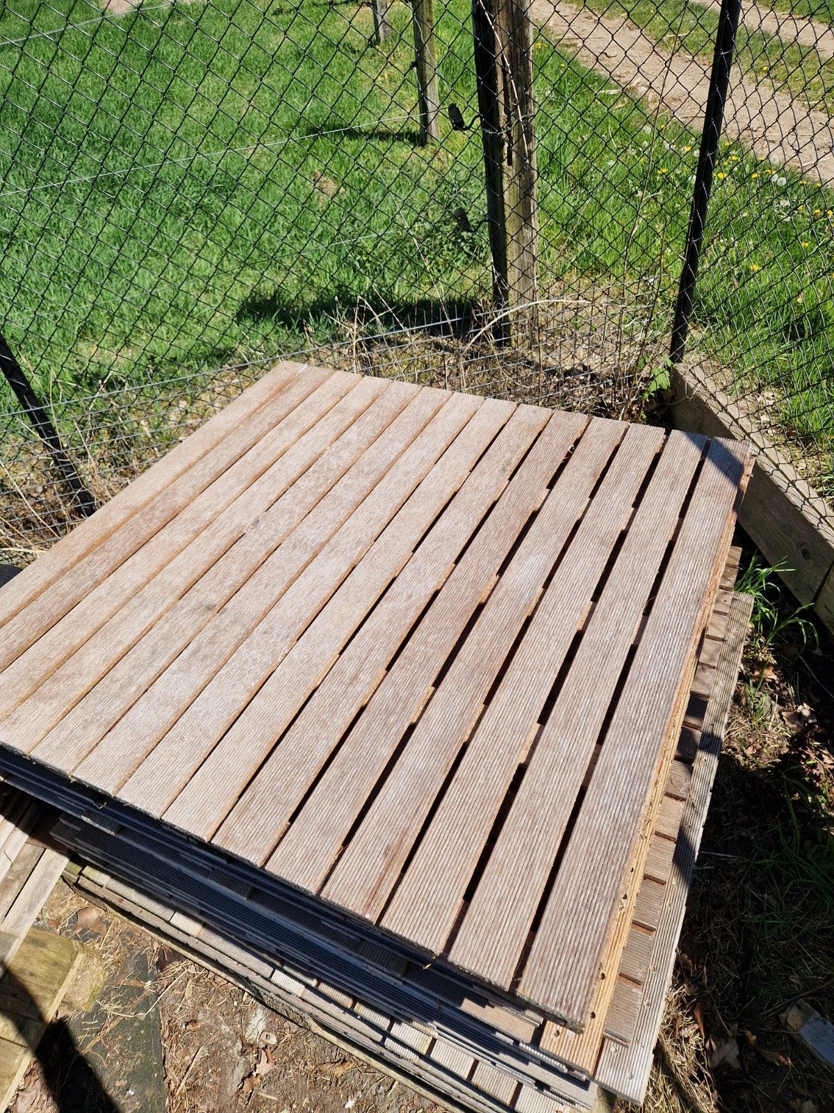 Bankirai hout tegels, Ophalen, Hout