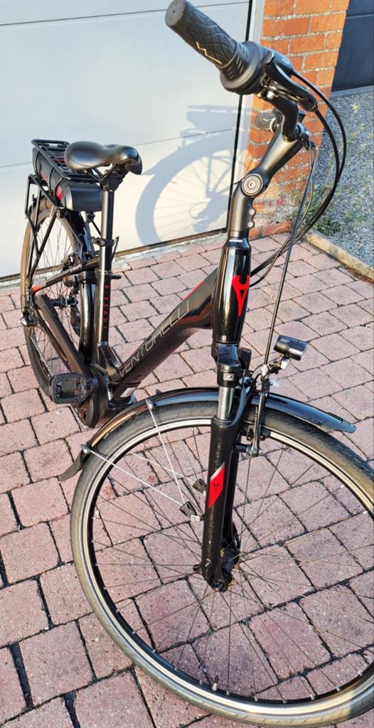 Elektrische fiets venturelli middenmotor bosch, Fietsen en Brommers, Ophalen, Zo goed als nieuw, 50 km per accu of meer