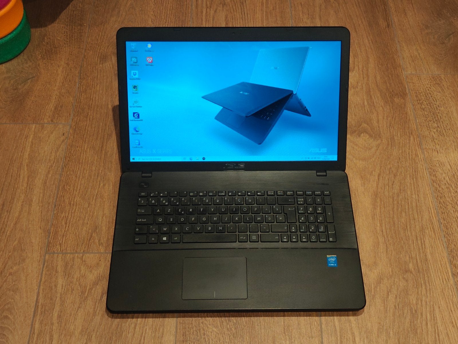Asus F751LAV, Ophalen, Azerty