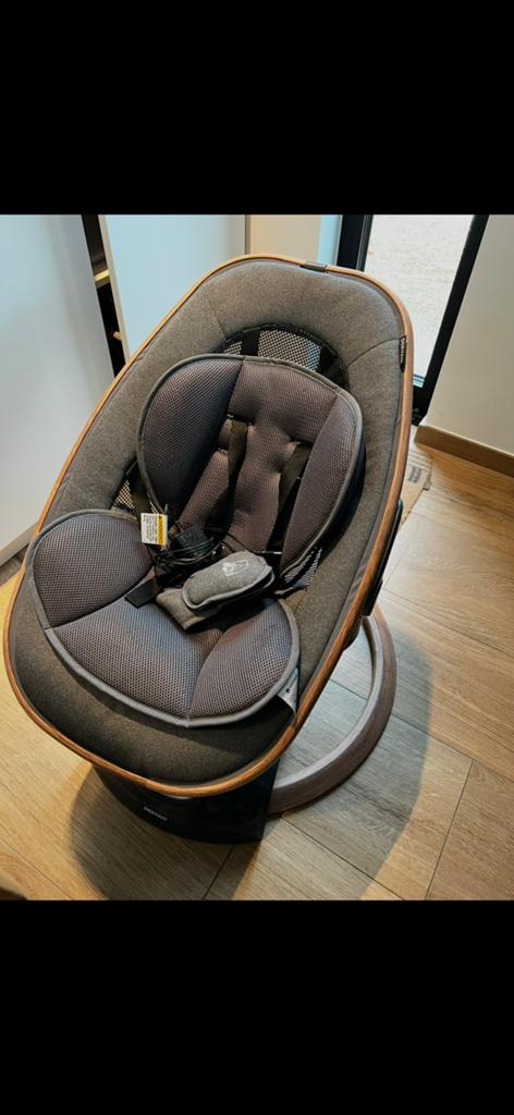 Schommelstoel elektrisch deryan, Kinderen en Baby's, Wipstoeltjes, Ophalen, Zo goed als nieuw, Schommelstoel