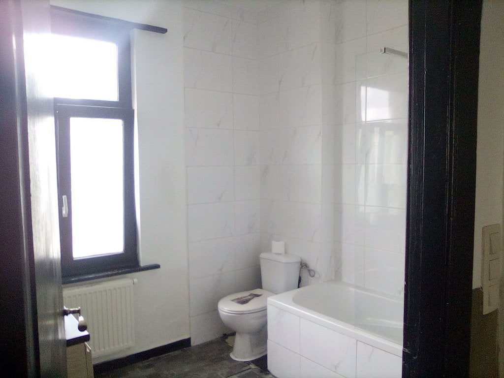 Étage spacieux - Cohabitation Deurne - 925€ frais inclus, Immo, Appartements & Studios à louer, 35 à 50 m², Anvers (ville)