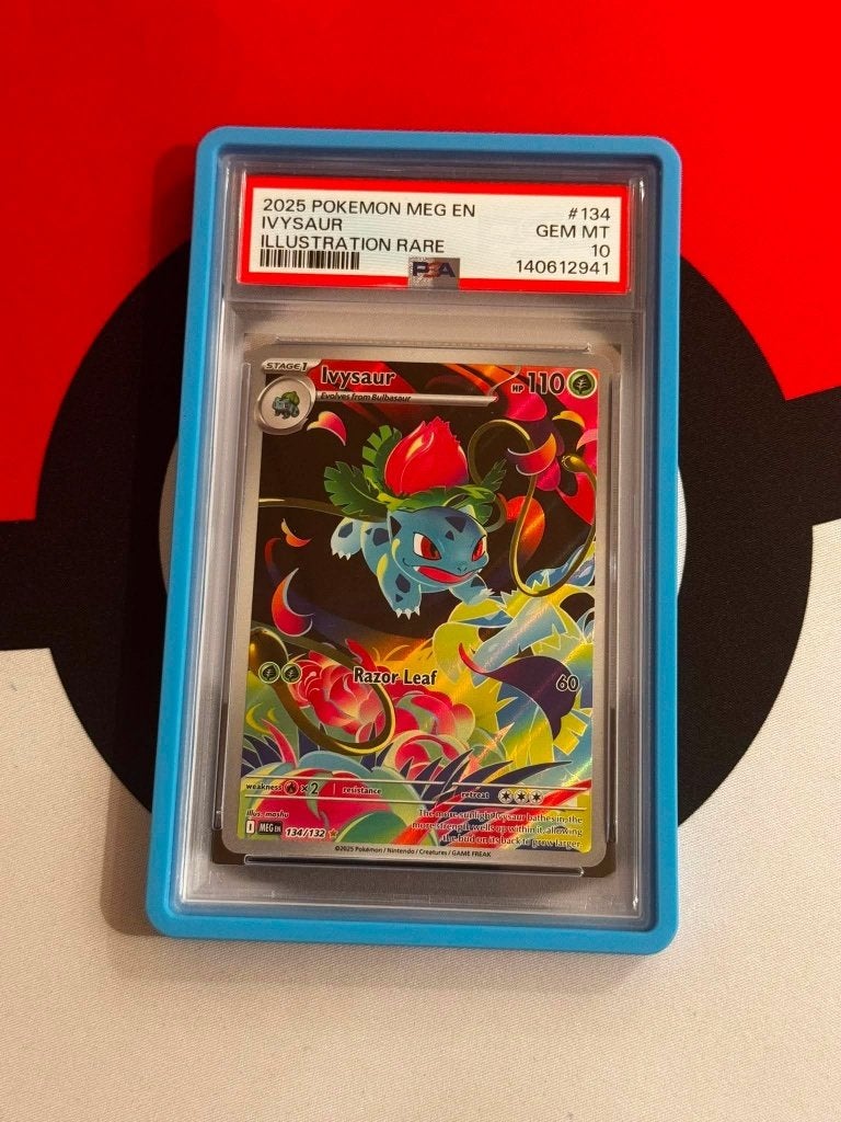 Pokémon - Mega Evolution - Ivysaur 134/132 - PSA 10!, Hobby en Vrije tijd, Verzamelkaartspellen | Pokémon, Ophalen of Verzenden