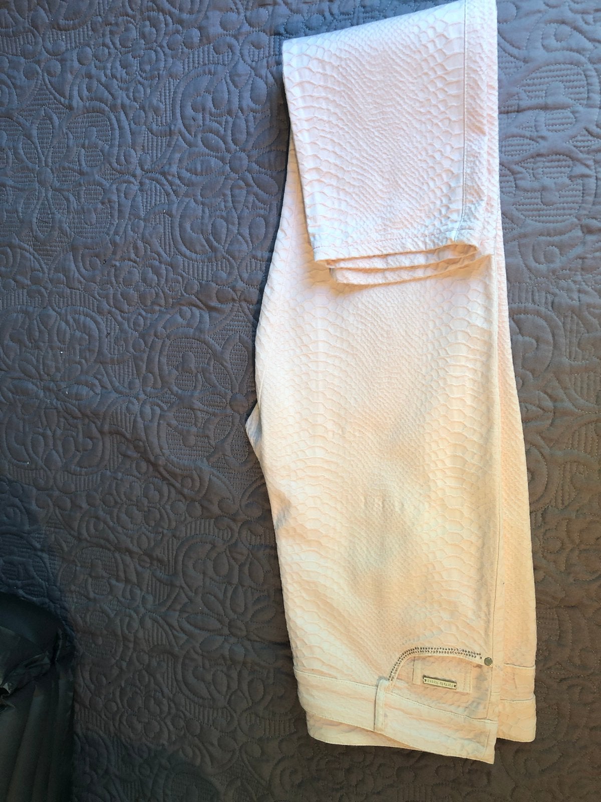 Broek zalmroze met patroon maat 3xl/ maat 44, Kleding | Dames, Broeken en Pantalons, Ophalen, Maat 42/44 (L), Roze, Lang