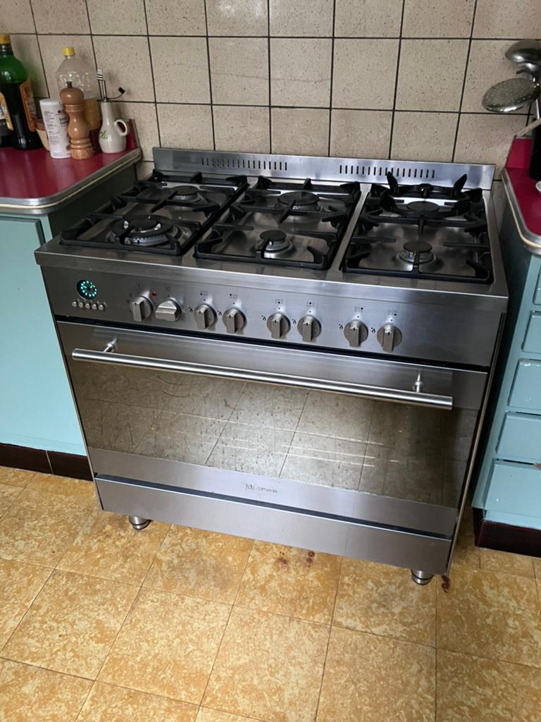 Gasfornuis 6 pits met oven, Elektronische apparatuur, Fornuizen, Gebruikt, Vrijstaand, Gas, 5 kookzones of meer, 60 cm of meer