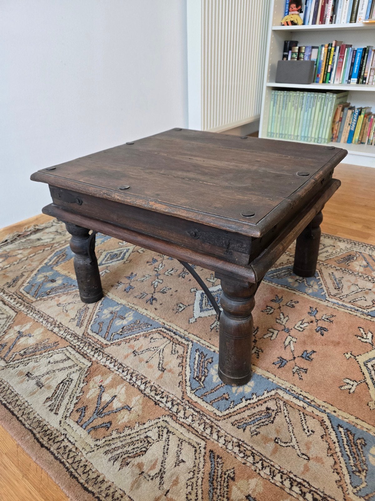 Table indienne, Enlèvement