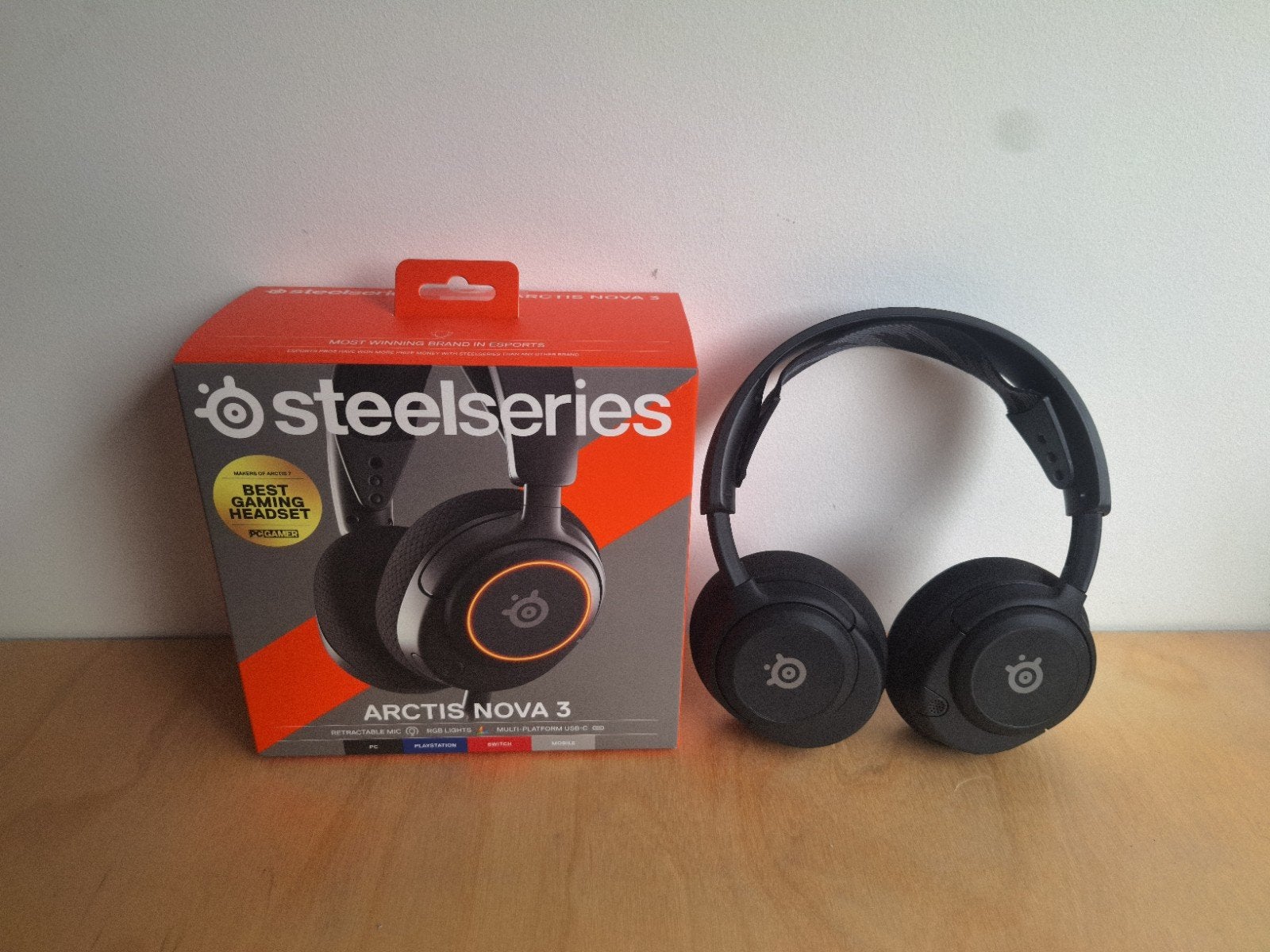 Steelseries Arctis Nova 3 Headset (bedraad), Gaming, Ophalen of Verzenden, Zo goed als nieuw, Steelseries