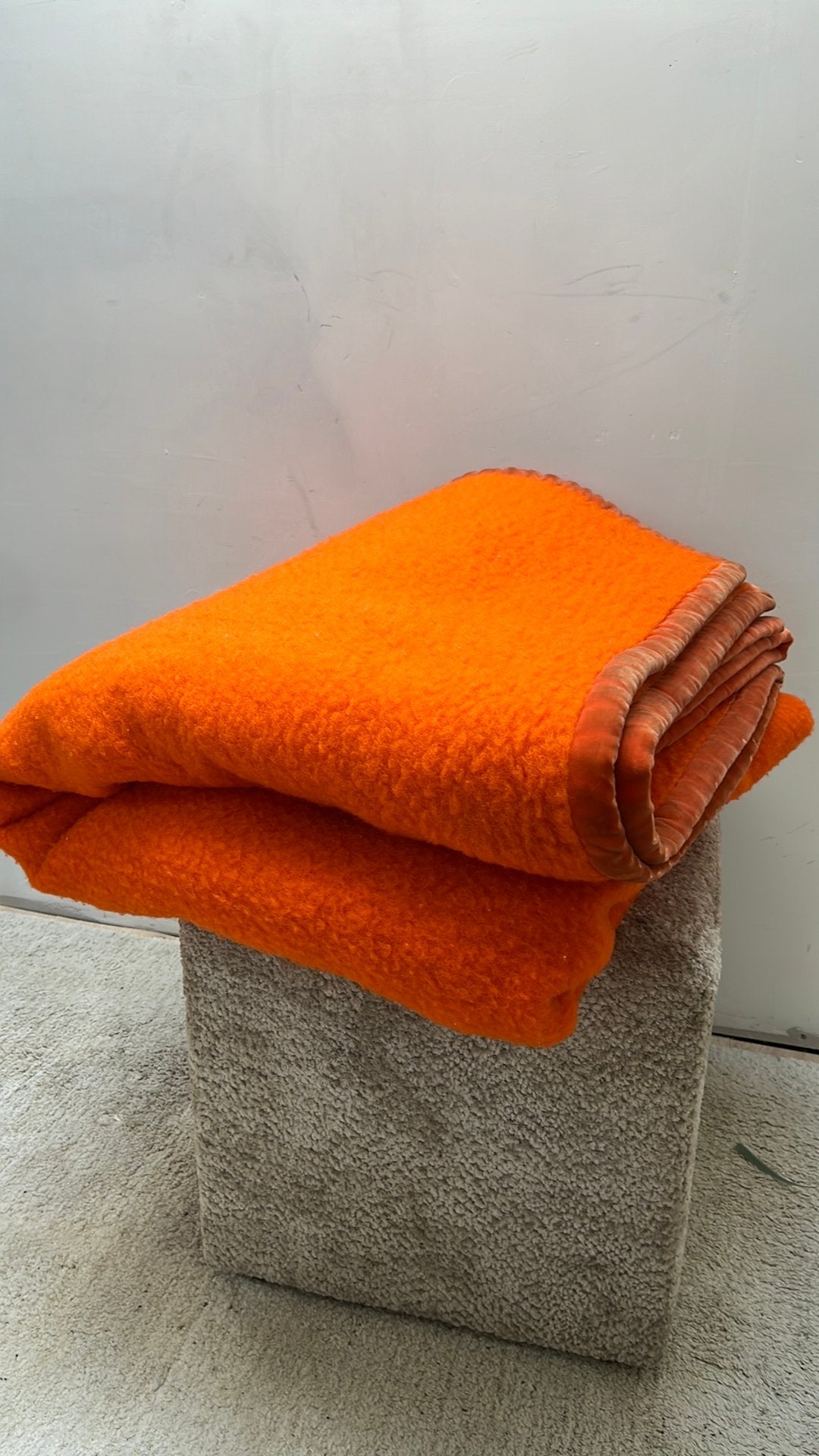 Groot wollen solemio deken oranje, Ophalen of Verzenden, Gebruikt, Wol, Oranje