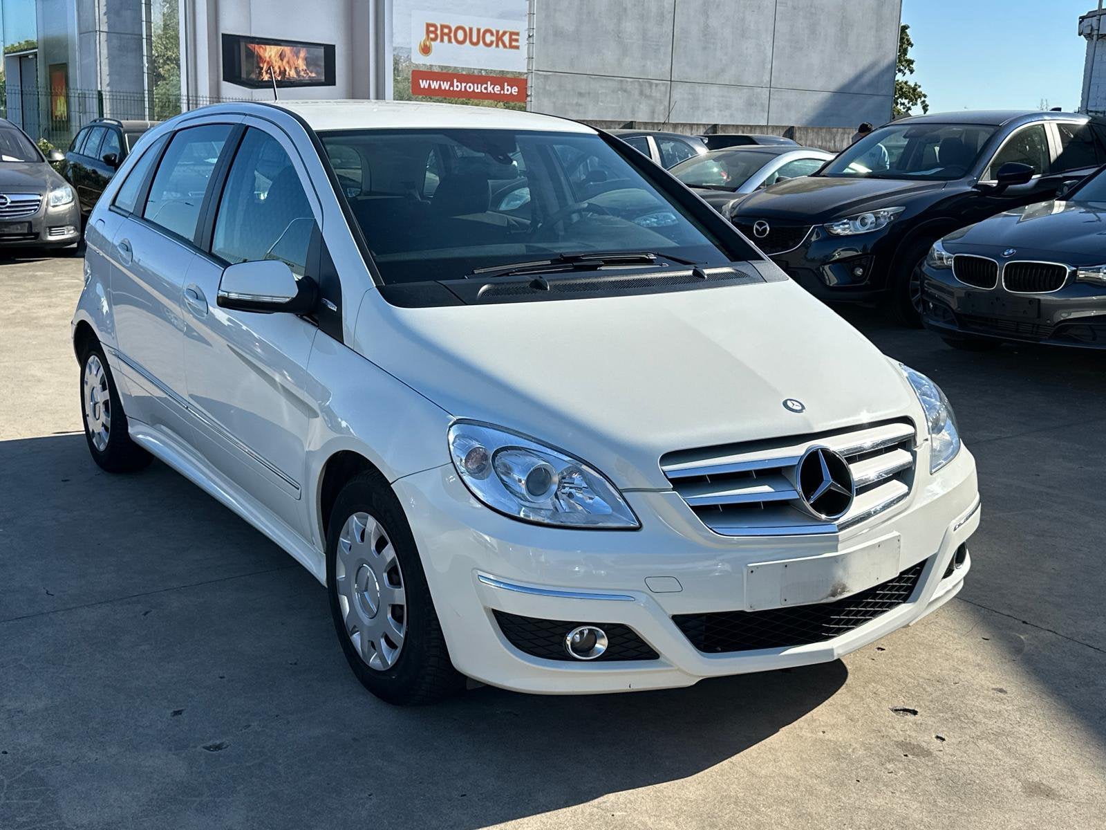 Mercedes-Benz B180 1.7L Benzine 2010, Euro 5, Zwart, Wit, Bedrijf