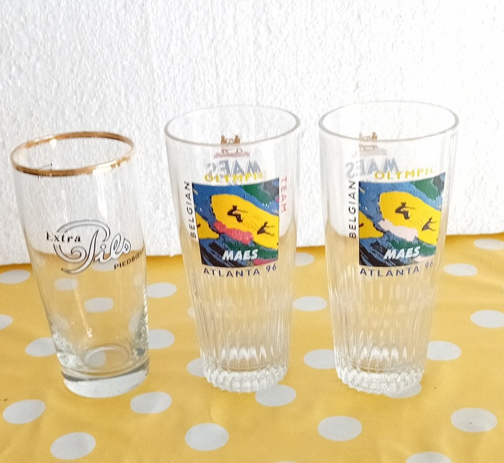 2 Maas glazen  Atlanta 96 + 1 oud pils glas, Verzamelen, Ophalen, Zo goed als nieuw, Bierglas