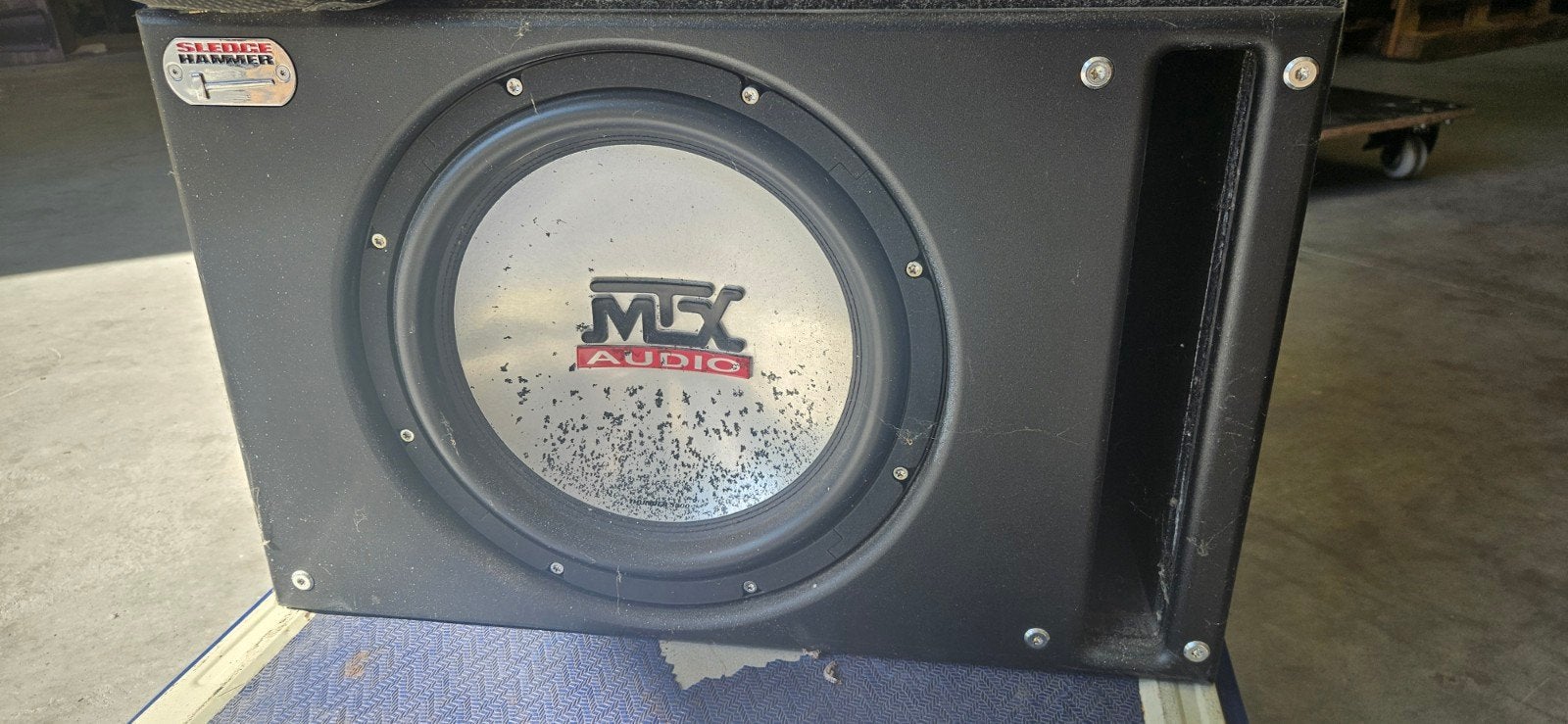 subwoofer mtx sledgehammer te koop met kist, Ophalen, Gebruikt