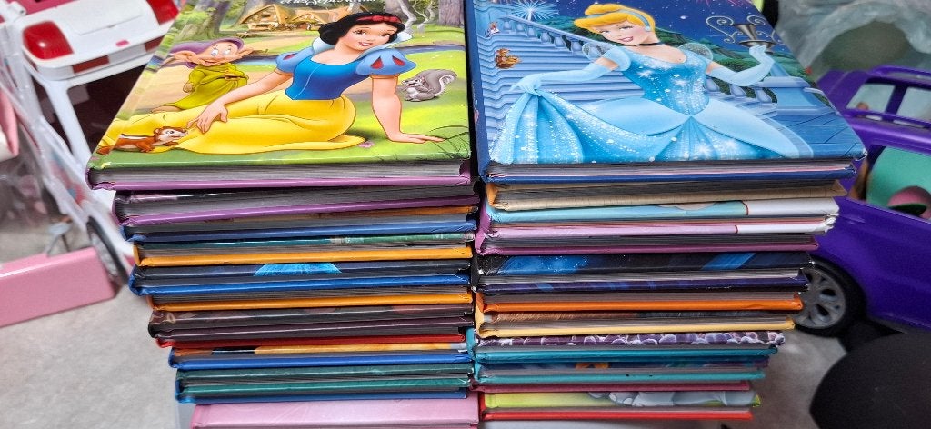 livres Disney enfant, Garçon ou Fille, Enlèvement, Utilisé, Contes (de fées)