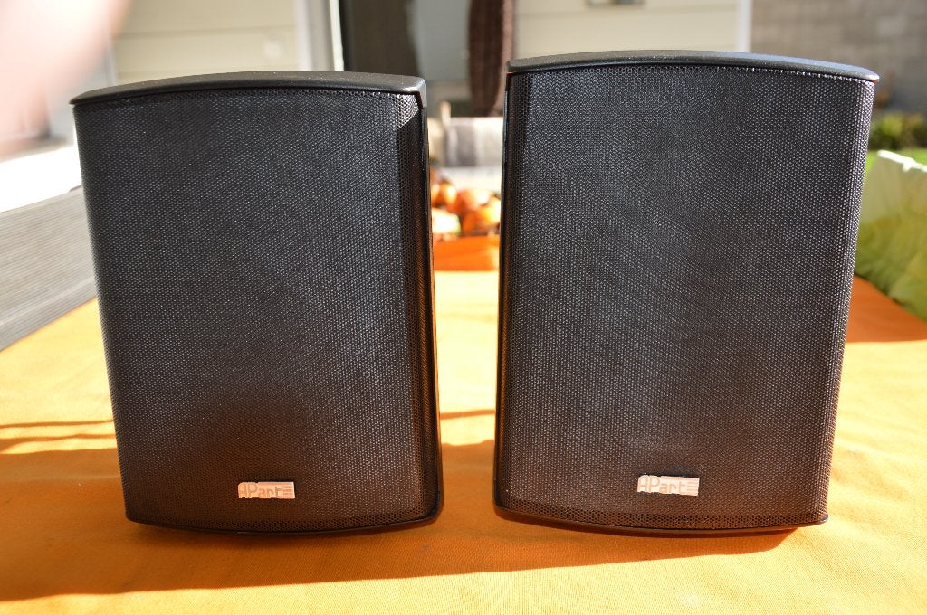 2 X APART ACTIEVE SDQ 5 P LUIDSPREKERS, Overige typen, AUX-ingang, Zo goed als nieuw, 60 tot 120 watt