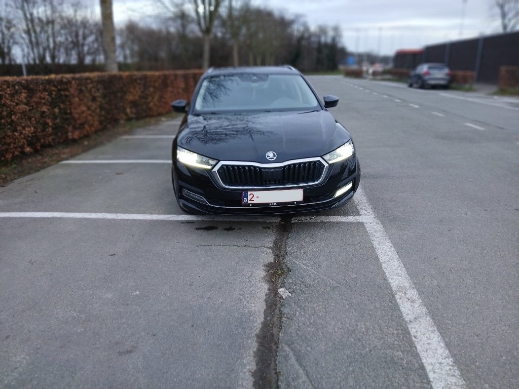 skoda octavia DSG 2.0 diesel, Auto's, Skoda, Zwart, 5 deurs, Particulier, Lane Keeping Assist