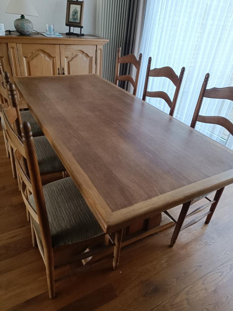 Table, chaises et armoires de salle à manger complètes, Enlèvement