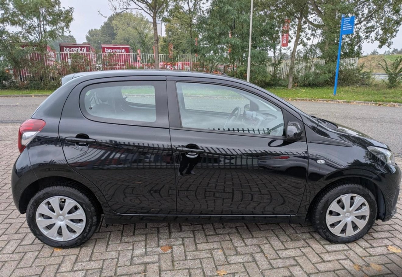 Goed onderhouden Peugeot 108, Auto's, Voorwielaandrijving, Euro 6, Zwart, Handgeschakeld