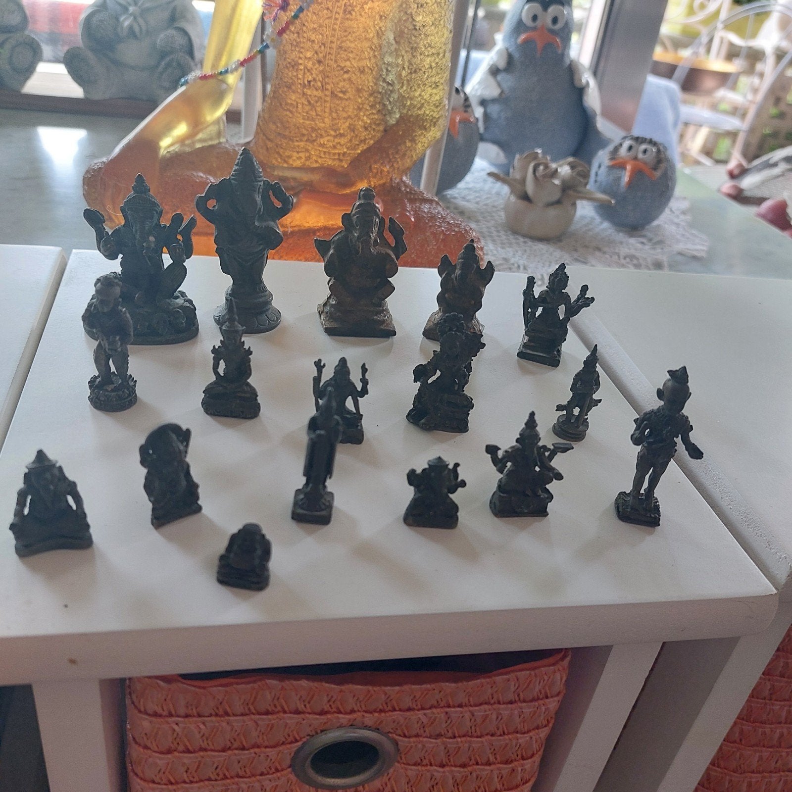 16 bronzen kleine indische beeldjes, Antiek en Kunst, Ophalen