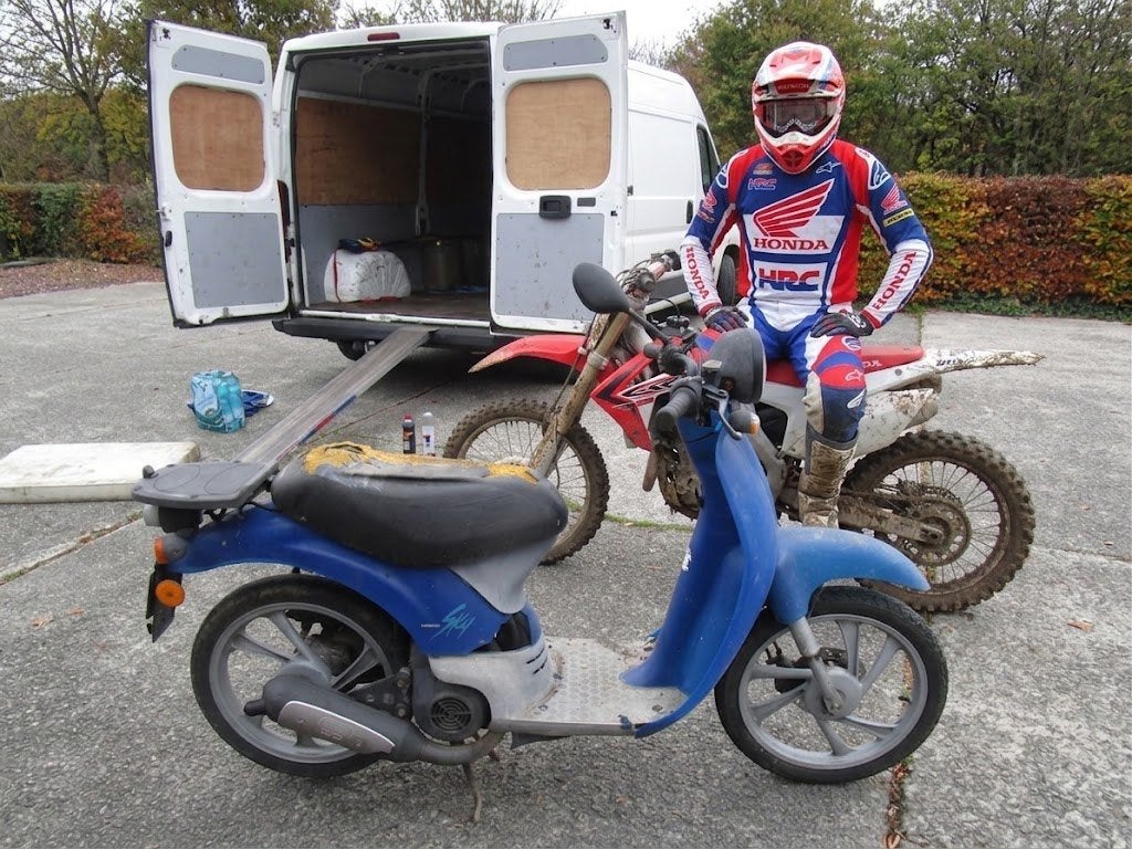 2 Honda Sky 50cc scooters 45/u voor opknap/sloop/Moped Wars, Ophalen, Honda, Gebruikt, 49 cc