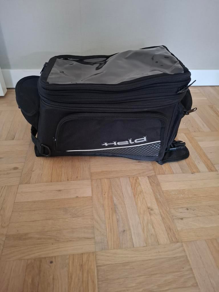Een zo goed als nieuwe HELD magnetische tanktas., Enlèvement