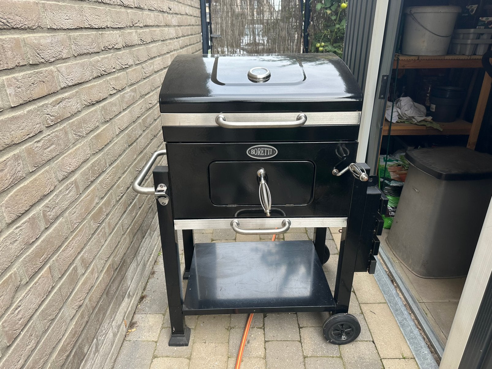 Barbecue Boretti, Ophalen, Gebruikt, Met accessoires