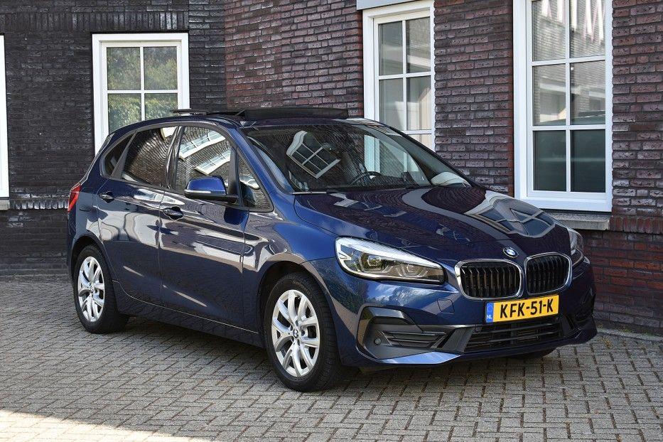 BMW 225 Active Tourer XE - Sport Line /Panodak/sportstoelen/, Auto's, Automaat, Monovolume, Blauw, 2 Reeks Active Tourer