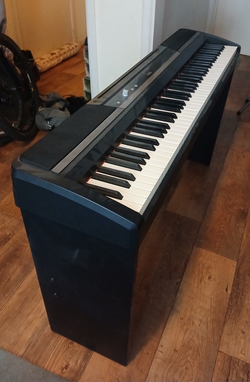 Piano in nieuwstaat Korg SP170S all in (stoeltje, pedaal,..), Ophalen of Verzenden, Piano