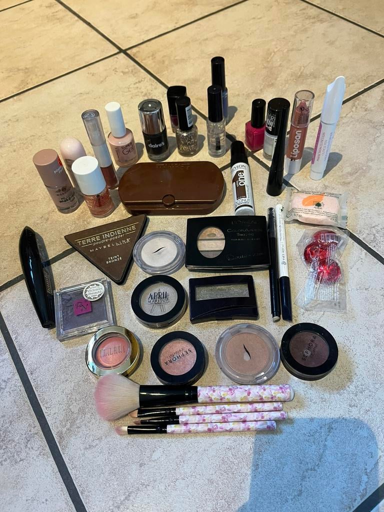 Gros lot de maquillage, Enlèvement, Maquillage
