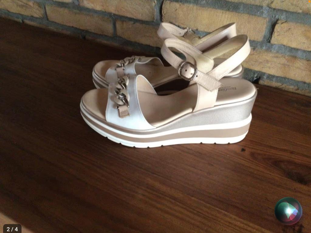 Nog als nieuw nero giardini sandalen mt 40, Zo goed als nieuw, Nero giardini, Sandalen of Muiltjes, Ophalen of Verzenden
