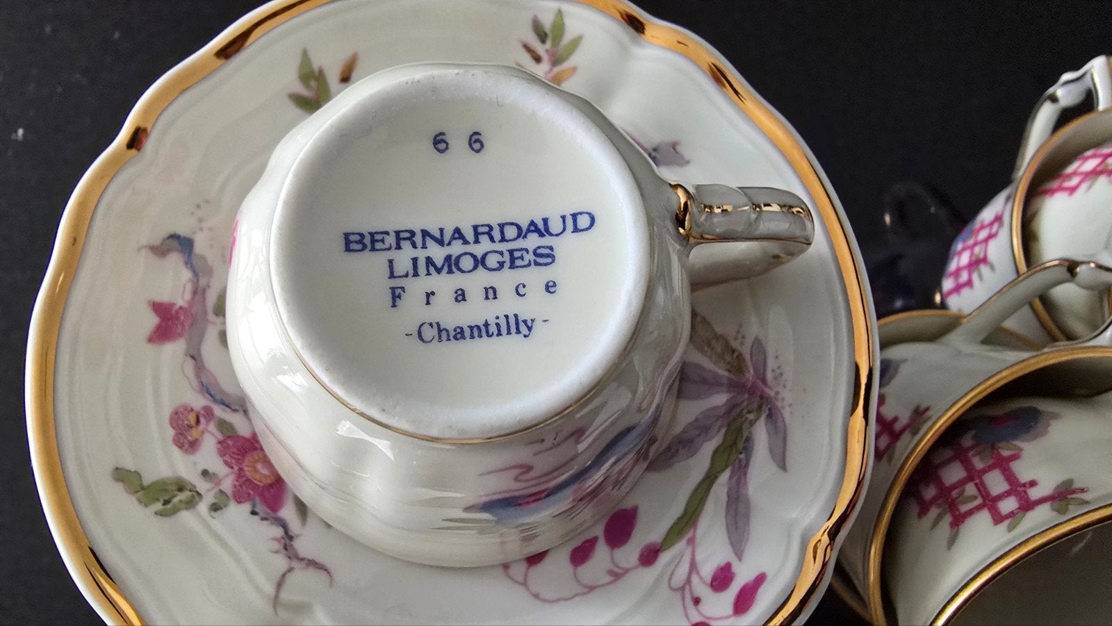 servies mokka, Ophalen