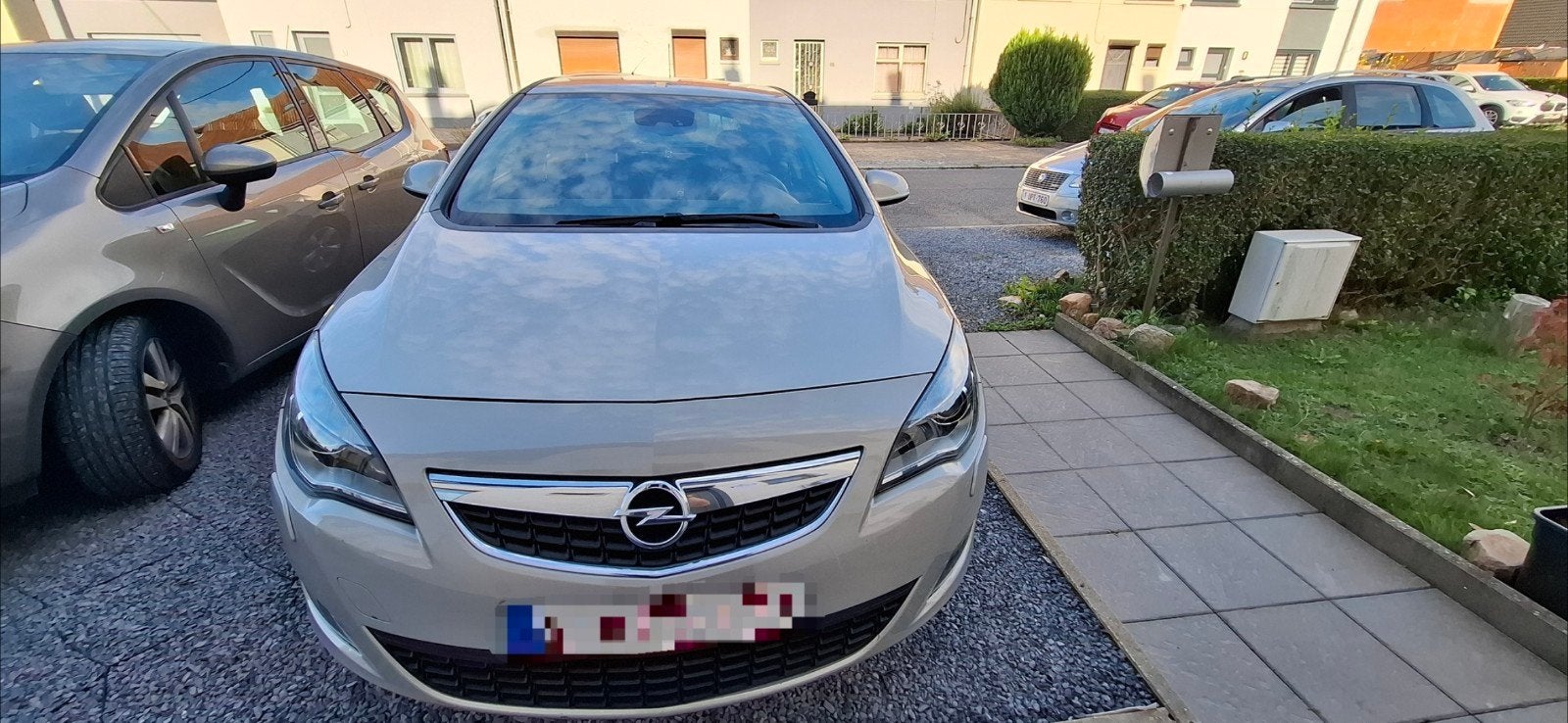 Opel Astra J 1.6 Ecotec 116 ch - 2010 - 165 000 km, Autos, Achat, Boîte manuelle, 5 portes, Vitres électriques