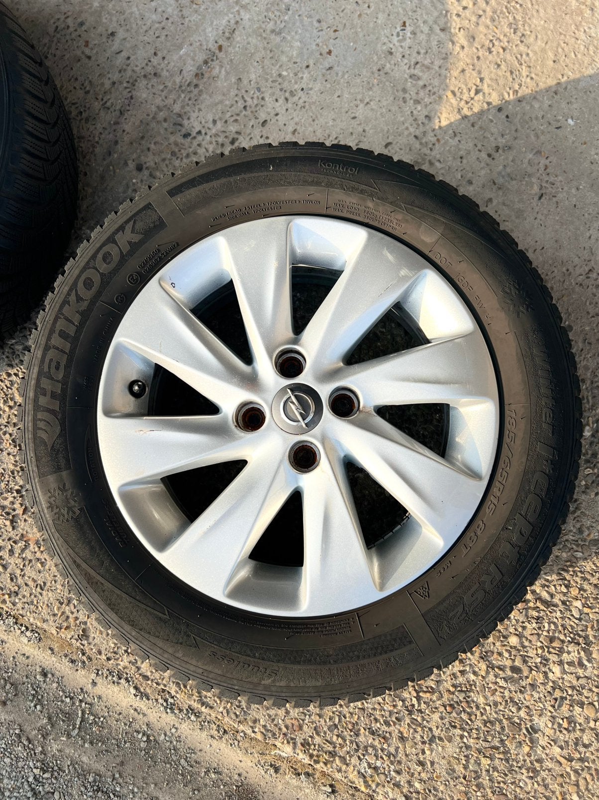 Opel corsa E velgen + winterbanden, Auto-onderdelen, Ophalen, 15 inch, Banden en Velgen, 185 mm