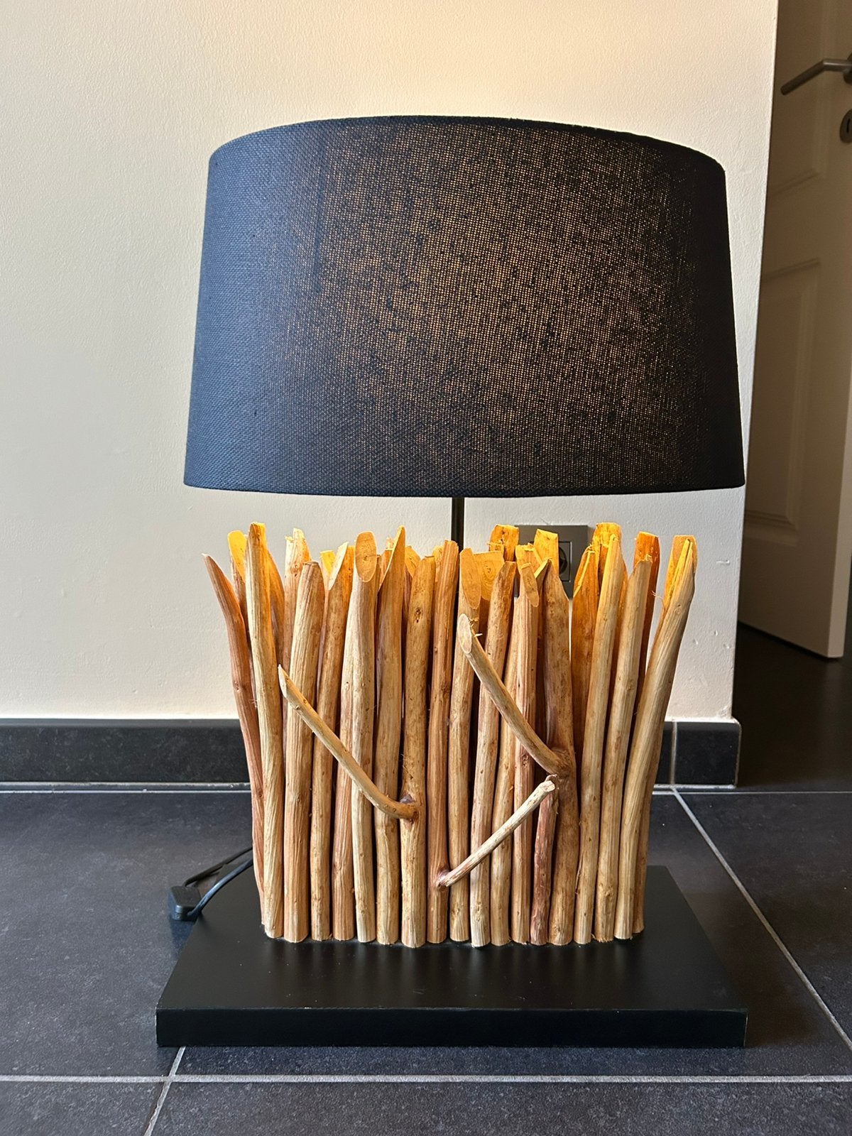 Tafellamp met driftwood in perfecte staat., Huis en Inrichting, Ophalen, Zo goed als nieuw