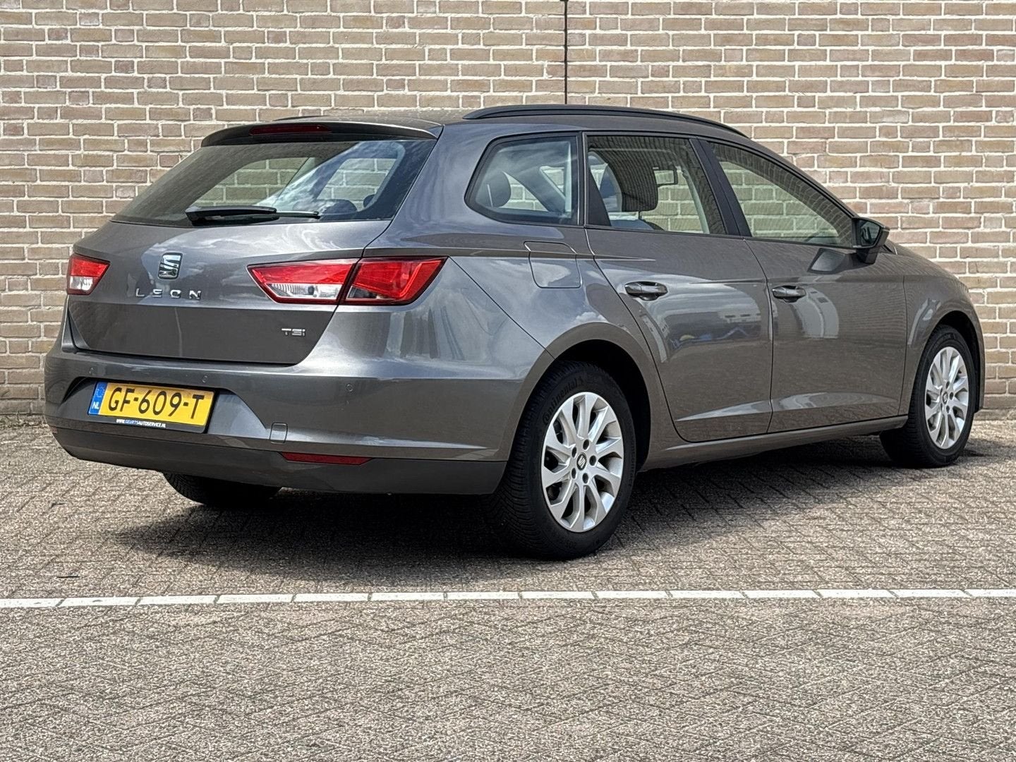 Seat Leon ST 1.2 TSI Style Business | Cruise | Climate | Nav, Autos, Seat, Argent ou Gris, Entreprise, Noir, Break