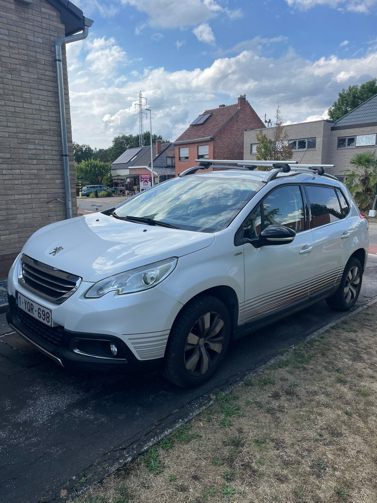 Peugot 2008 van 2015  76 500km!, Autos, Peugeot, Commande vocale, Achat, Boîte manuelle, Noir