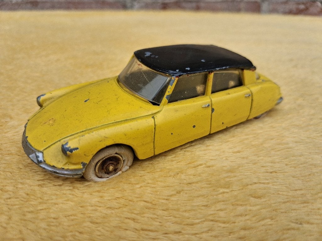dinky toys citron DS, Hobby & Loisirs créatifs, Voitures miniatures | 1:43, Utilisé, Voiture, Dinky Toys, Enlèvement ou Envoi