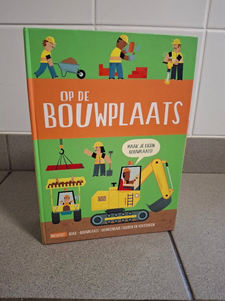 Uitvouwbaar boek OP DE BOUWPLAATS, Ophalen, Zo goed als nieuw