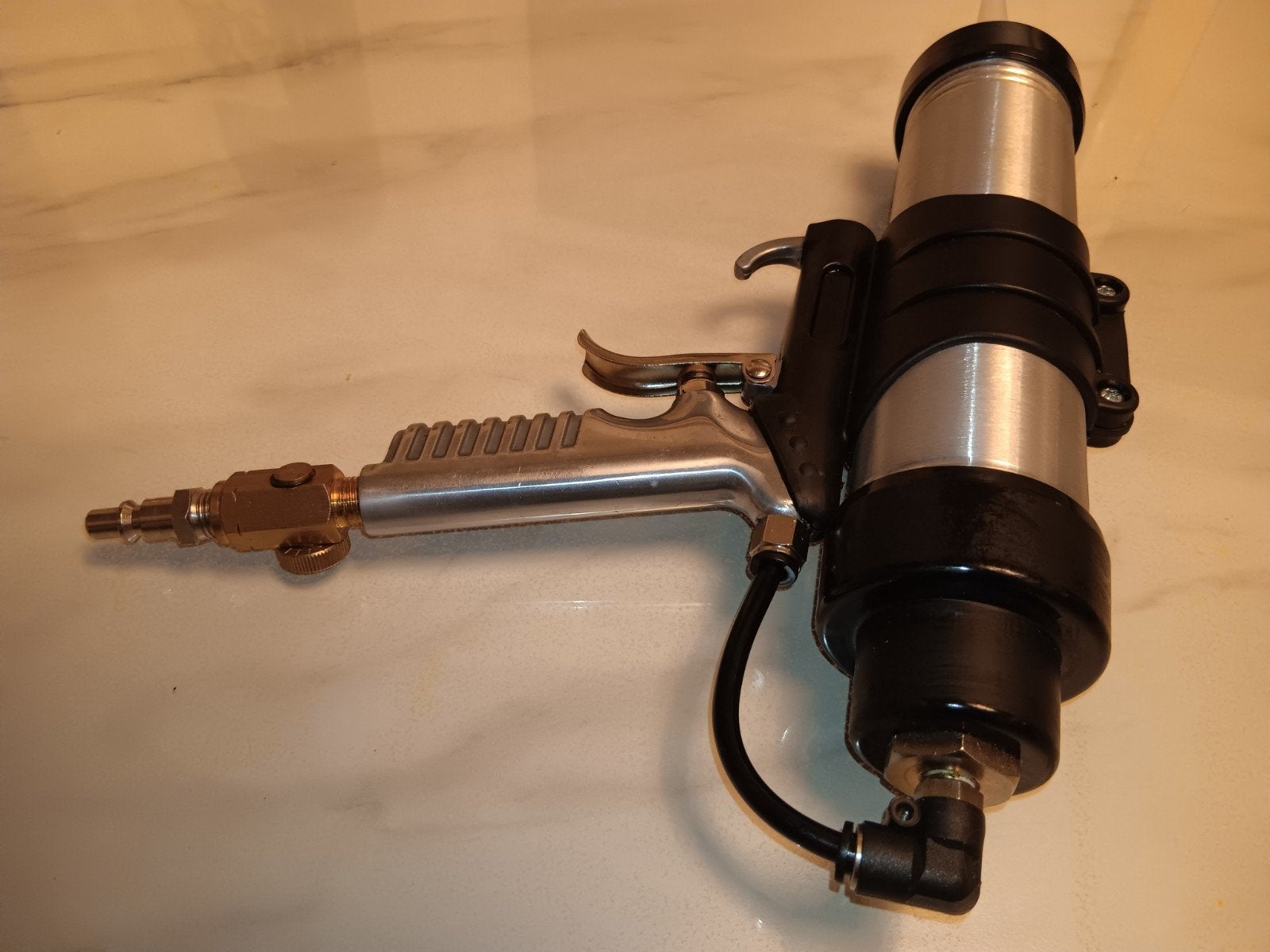 siliconepomp voor aansluiting op compressor., Ophalen