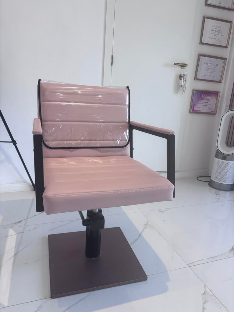 Dames coiffeur-stoel, Ophalen