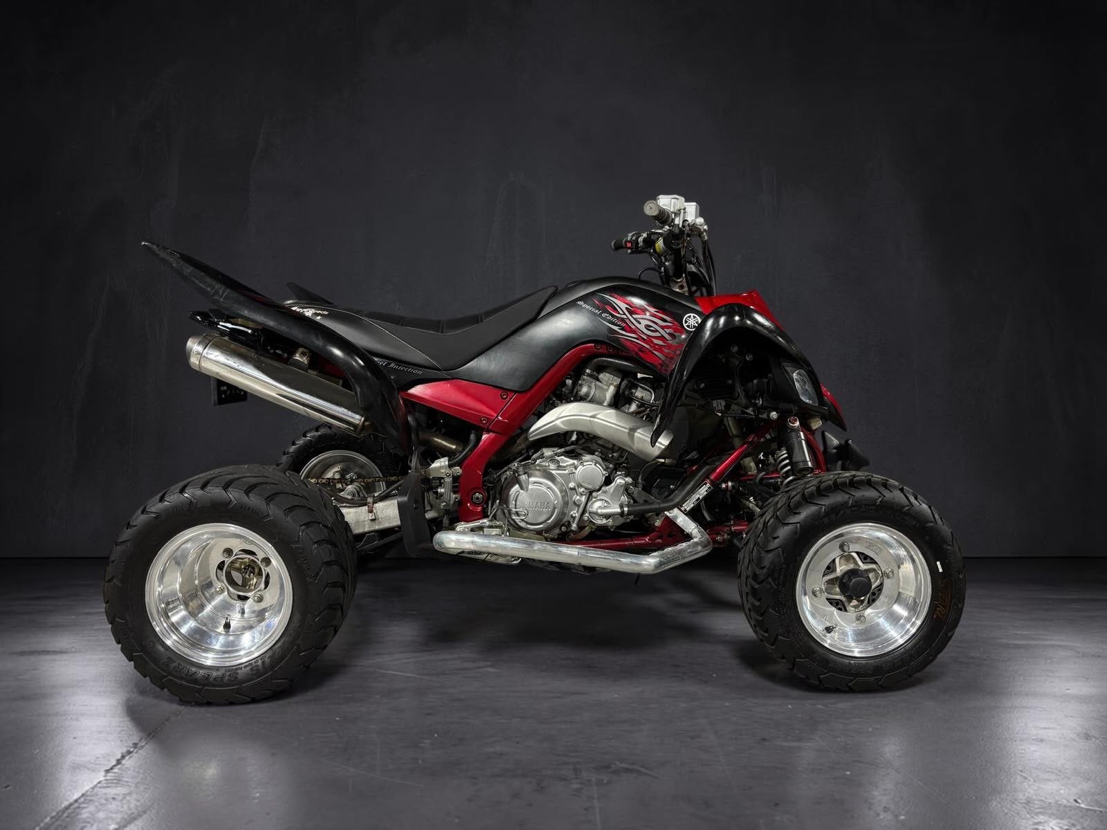 Zeer propere yamaha raptor 700r met garantie, Motoren, Quads en Trikes