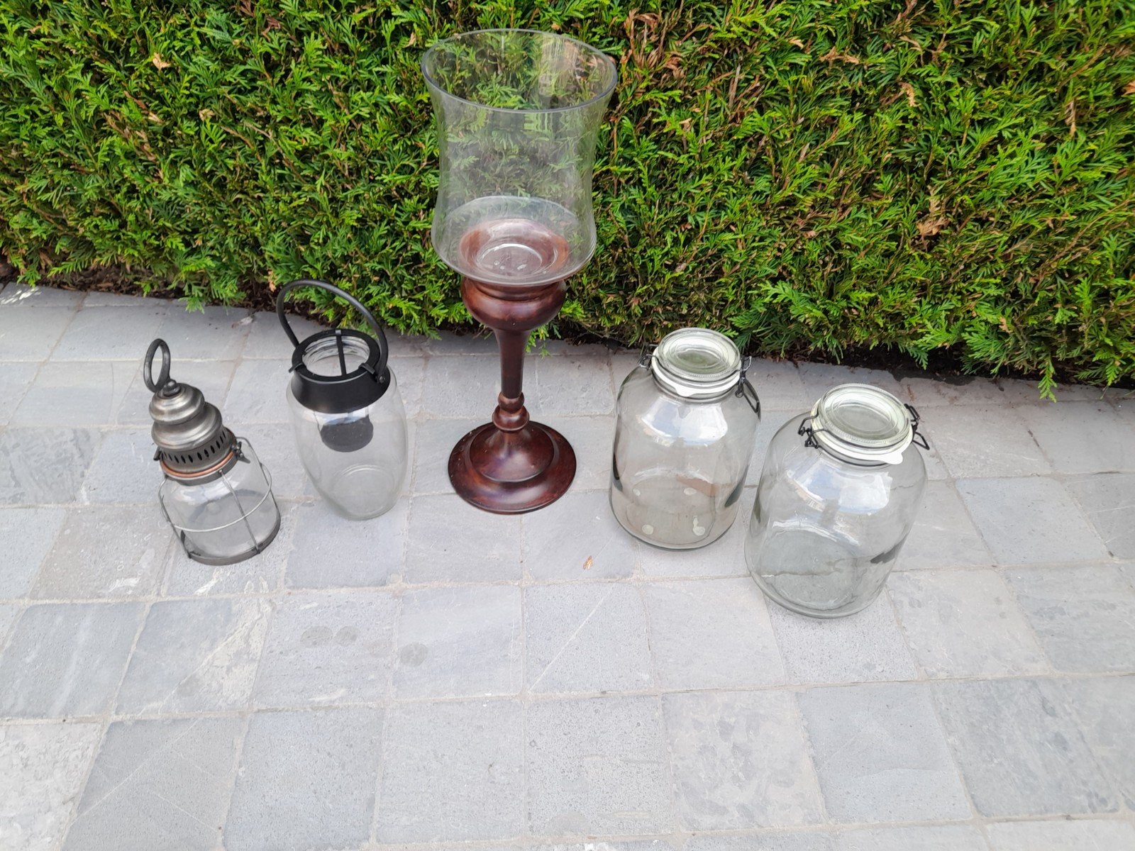 een lot decoratie, Ophalen