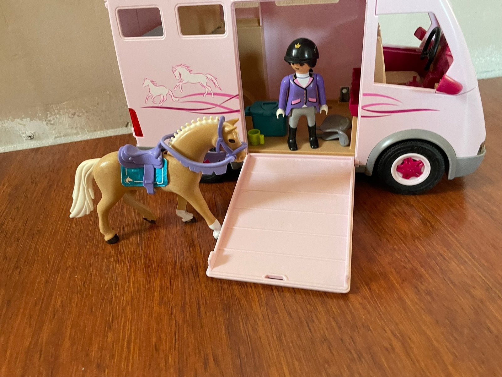 Playmobil roze paardenwagen met paard en ruiter, Ophalen of Verzenden, Gebruikt