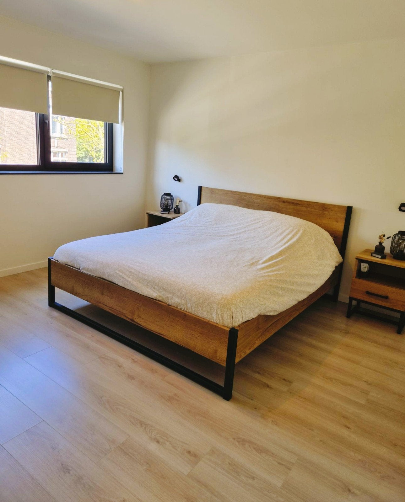 Industriële look bedframe, nachtkastjes en commode, Huis en Inrichting, Slaapkamer | Complete slaapkamers, Ophalen