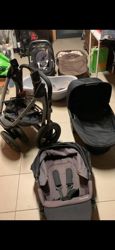 Complete set buggy maxicosi 6 stuks + badje met temp.meter, Ophalen, Gebruikt, Maxi-Cosi, Zonnekap