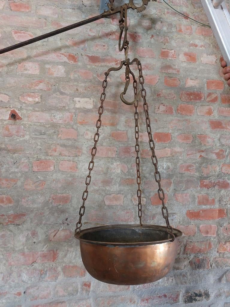 Authentieke oude hangweegschaal met koperen schaal, Antiek en Kunst, Ophalen