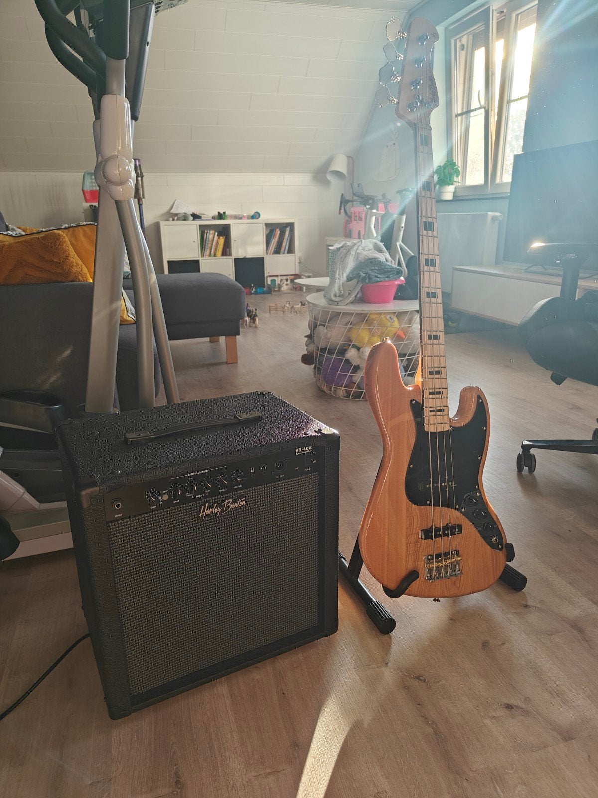 Harley Benton JB-75 + HB-40B amp, Muziek en Instrumenten, Ophalen, Zo goed als nieuw, Basgitaar, Minder dan 50 watt
