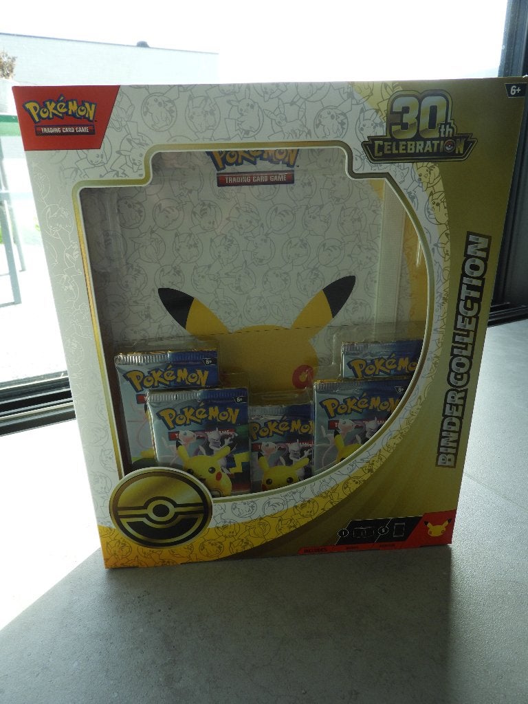 Pokemone 30th Cellebration Binder Collection, Hobby en Vrije tijd, Ophalen of Verzenden